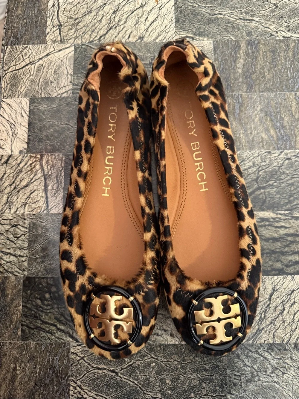 NEW! Tory Burch Minnie Leopard Calf Hair Ballet Flats Logo Size 6